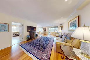 162-01 Powells Cove Blvd, Whitestone, NY 11357 - Photo 3