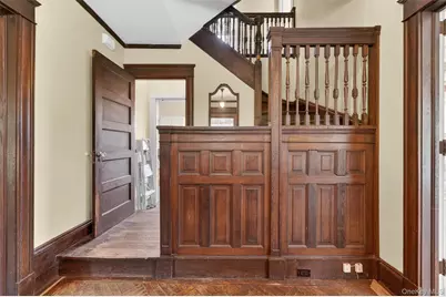 34 Winnebago Road, Yonkers, NY 10710 - Photo 9