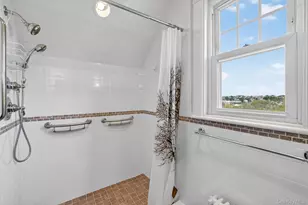 34 Winnebago Rd, Yonkers, NY 10710 - Photo 35