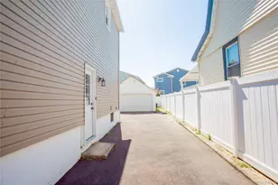 363 Hewlett Pkwy, Hewlett, NY 11557 - Photo 3