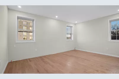 4518 Richardson Avenue, Bronx, NY 10470 - Photo 15