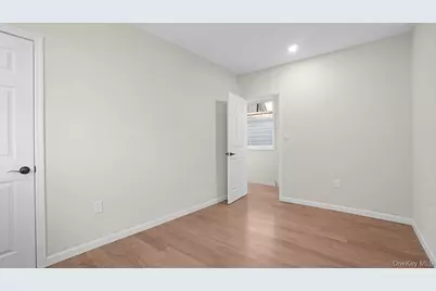 4518 Richardson Avenue, Bronx, NY 10470 - Photo 13