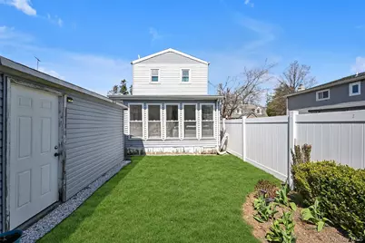187 Memphis Avenue, Floral Park, NY 11001 - Photo 21
