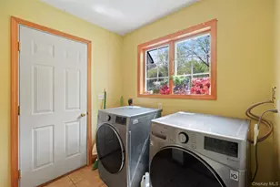 21 Huyler Dr, Hyde Park, NY 12538 - Photo 15