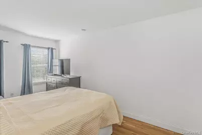 22250 Braddock Avenue, Queens Village, NY 11428 - Photo 7