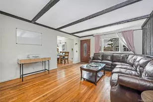 1406 M St, Elmont, NY 11003 - Photo 5