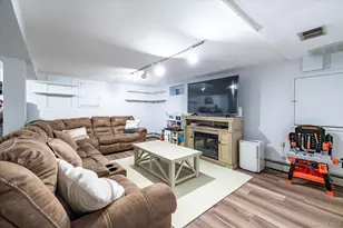 96 Southard Ave, Rockville Centre, NY 11570 - Photo 19