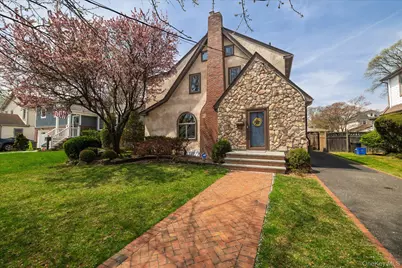 96 Southard Avenue, Rockville Centre, NY 11570 - Photo 1