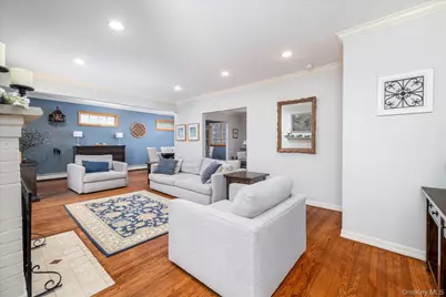 96 Southard Avenue, Rockville Centre, NY 11570 - Photo 5