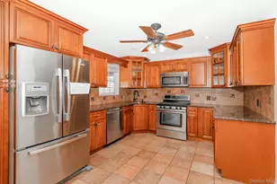 344 Atlantic Ave, Bay Shore, NY 11706 - Photo 9