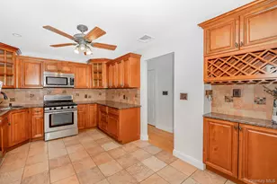 344 Atlantic Ave, Bay Shore, NY 11706 - Photo 11