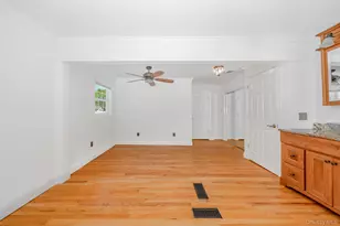344 Atlantic Ave, Bay Shore, NY 11706 - Photo 21