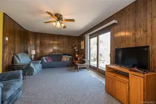 3905 Greentree Dr, Oceanside, NY 11572 - Photo 7