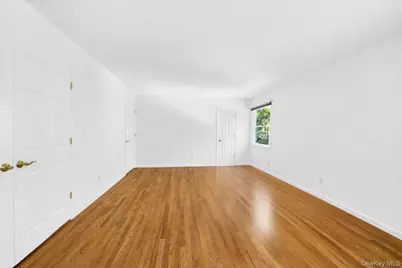 983 Palmer Avenue, Mamaroneck, NY 10543 - Photo 13