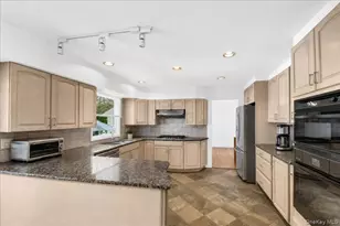 983 Palmer Ave, Mamaroneck, NY 10543 - Photo 23