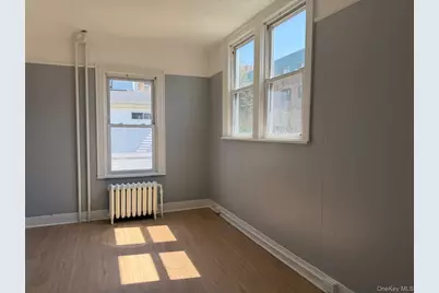 24 Doxsey Place #3, Lynbrook, NY 11563 - Photo 5
