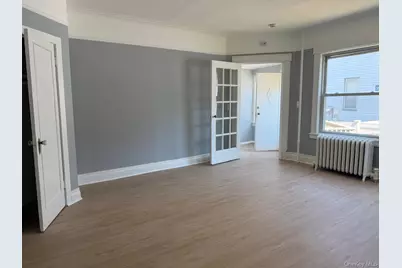 24 Doxsey Place #3, Lynbrook, NY 11563 - Photo 3