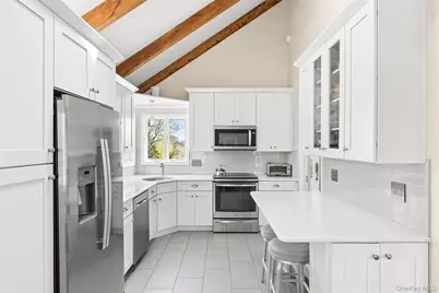 4 Meadow Lane, Westhampton Beach, NY 11978 - Photo 5