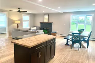 435 Middle Rd, Riverhead, NY 11901 - Photo 5