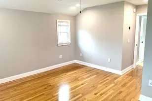 435 Middle Rd, Riverhead, NY 11901 - Photo 11