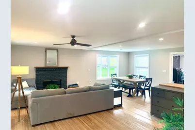 435 Middle Road, Riverhead, NY 11901 - Photo 7