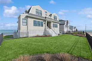 39 Shinnecock Rd, East Quogue, NY 11942 - Photo 35