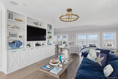 39 Shinnecock Road, East Quogue, NY 11942 - Photo 5