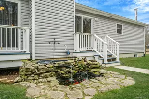 168 Brookfield Ave, Center Moriches, NY 11934 - Photo 33