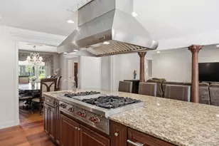 9 Arista Ct, Dix Hills, NY 11746 - Photo 13