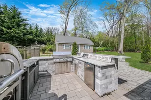 9 Arista Ct, Dix Hills, NY 11746 - Photo 45
