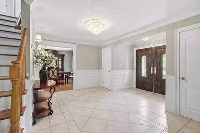 9 Arista Court, Dix Hills, NY 11746 - Photo 7