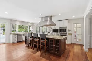 9 Arista Ct, Dix Hills, NY 11746 - Photo 9
