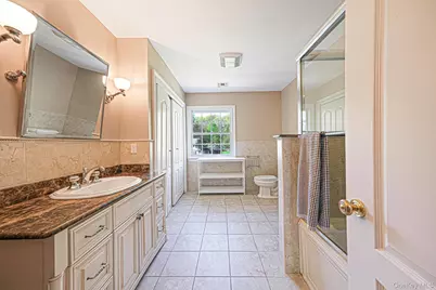 9 Arista Court, Dix Hills, NY 11746 - Photo 37