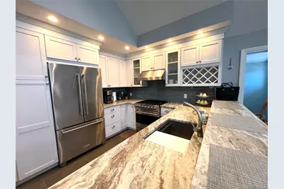 57 Rochester Avenue, Long Beach, NY 11561 - Photo 19