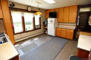 1779 Shandelee Rd, Youngsville, NY 12758 - Photo 9