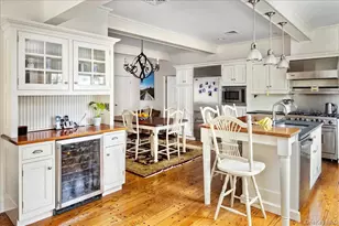 16 Middle Dr, Manhasset, NY 11030 - Photo 13