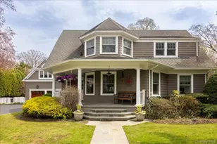 16 Middle Dr, Manhasset, NY 11030 - Photo 3