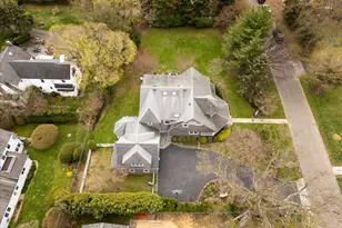 16 Middle Dr, Manhasset, NY 11030 - Photo 21