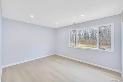 207 August Road, North Babylon, NY 11703 - Photo 19