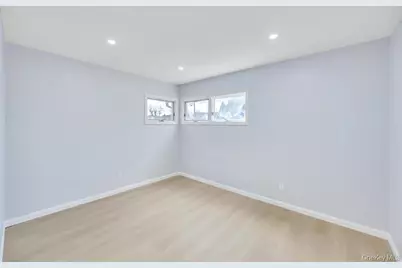 207 August Road, North Babylon, NY 11703 - Photo 15