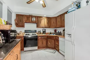 240-21 68th Ave, Little Neck, NY 11362 - Photo 7
