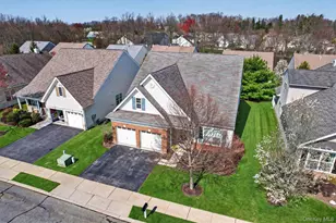 19 Sunflower St, Middletown, NY 10940 - Photo 5