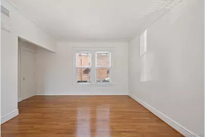 2710 Lurting Avenue, Bronx, NY 10469 - Photo 11