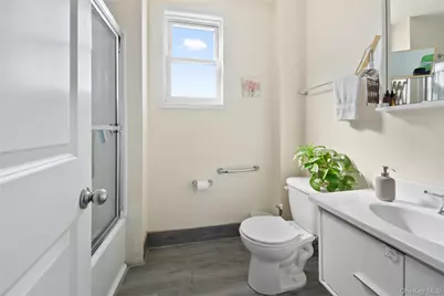 2710 Lurting Avenue, Bronx, NY 10469 - Photo 29