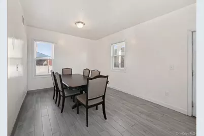 2710 Lurting Avenue, Bronx, NY 10469 - Photo 5