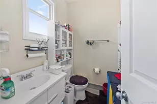 2710 Lurting Ave, Bronx, NY 10469 - Photo 29