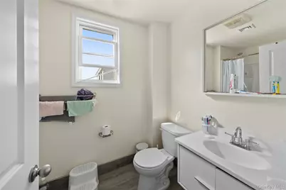 2710 Lurting Avenue, Bronx, NY 10469 - Photo 27