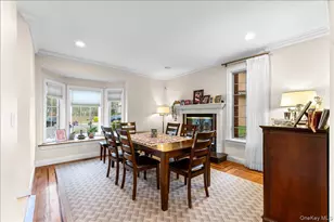 8 Wesey Ct, Great Neck, NY 11024 - Photo 13