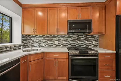 2221 Palmer Avenue #3R, New Rochelle, NY 10801 - Photo 9