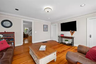 1 Pembroke St, New Rochelle, NY 10801 - Photo 9
